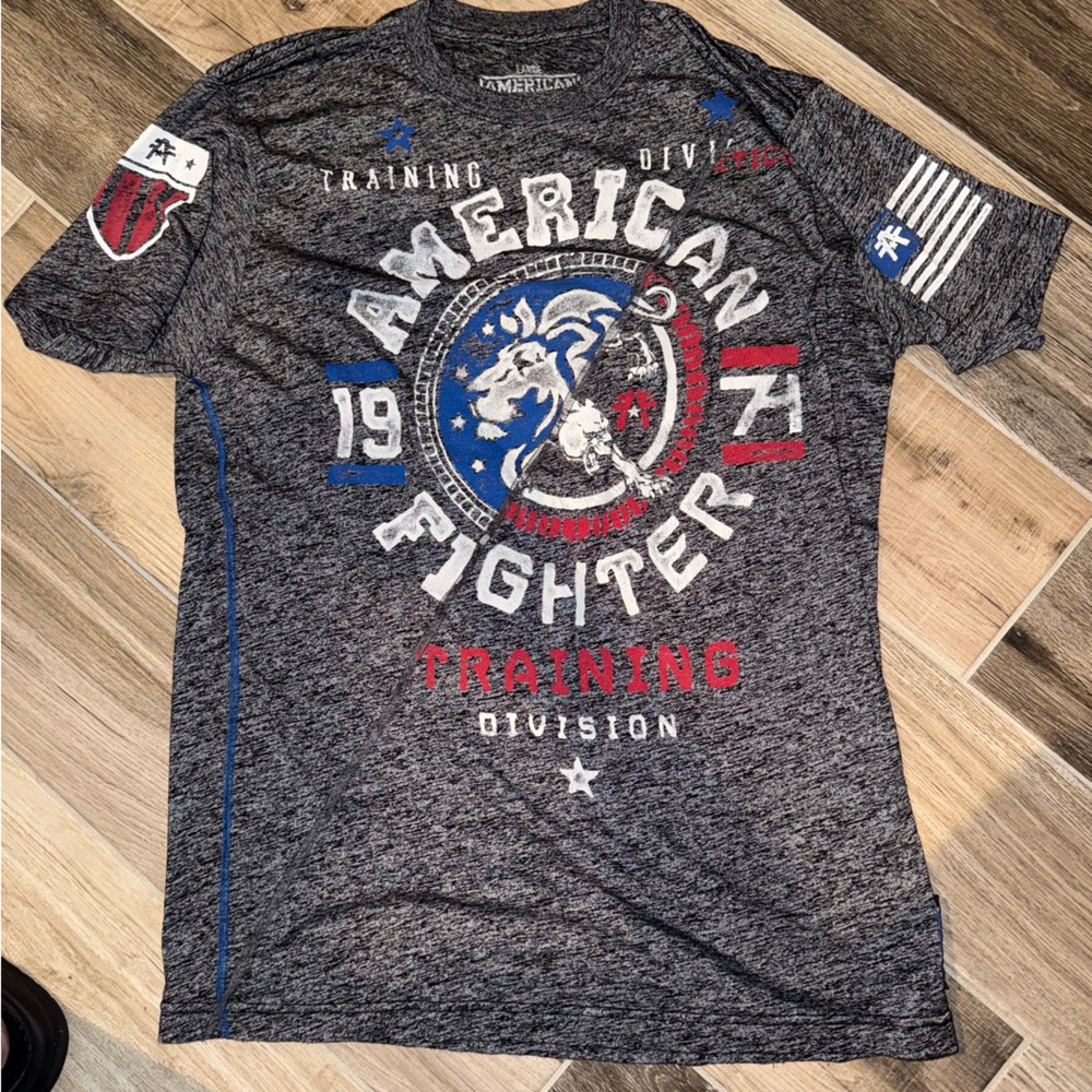 American Fighter graphic men’s tee EUC szXL
